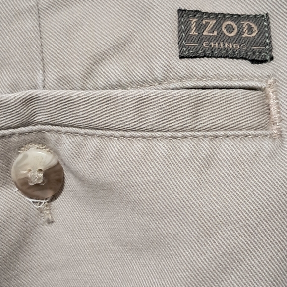 34x29 Izod Chinos 34X29 - Picture 7 of 7